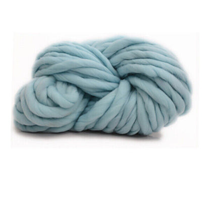 Hot Sale 250g Chunky Wool Yarn Bulky Arm Knitting Wool Roving Crocheting Yarn