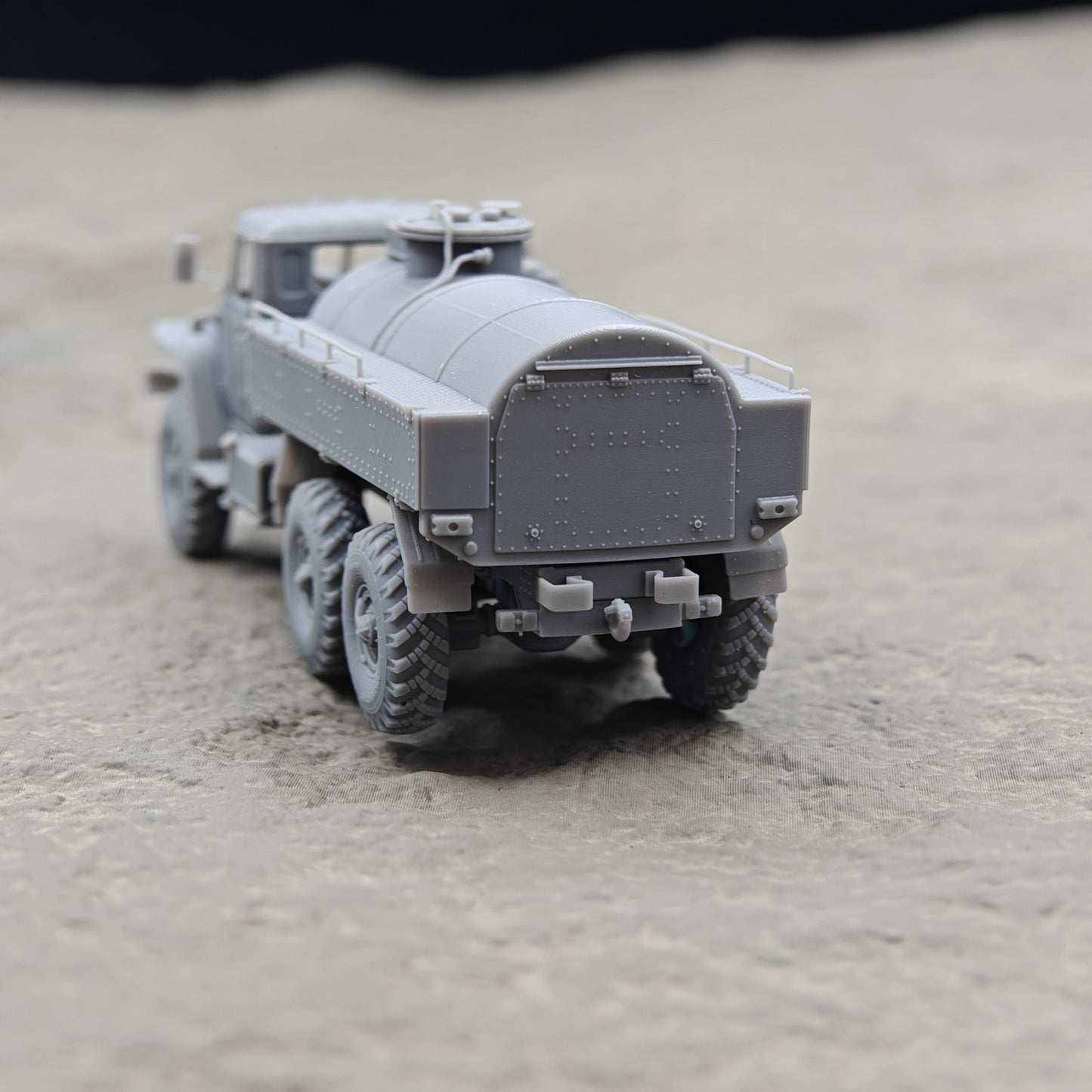 1/72/87/144 Russian Ural ATZ-5 Fuel Tank Truck Unpainted Model Kit 3D Printed