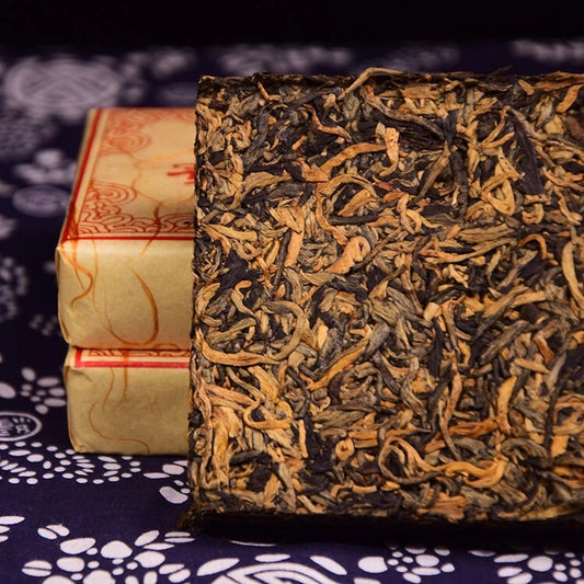 500g Fengqing Dian Hong Golden Buds Dianhong Dian Hong Yunnan Black Tea Brick