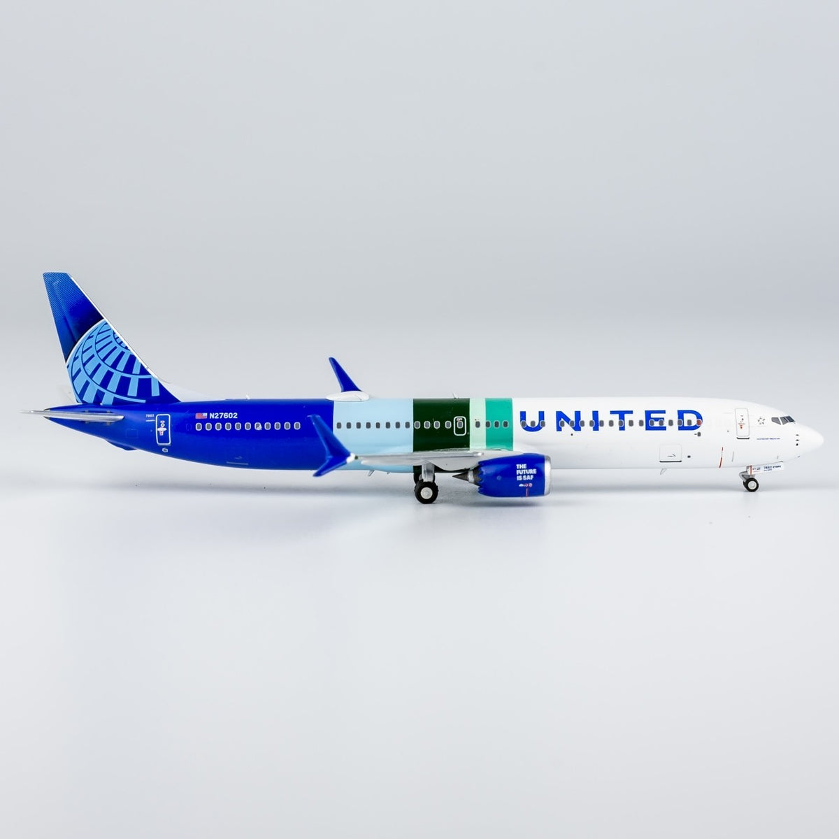 1:400 NGmodels United Airlines Boeing 737 MAX 10 Airplane Diecast Plane Model