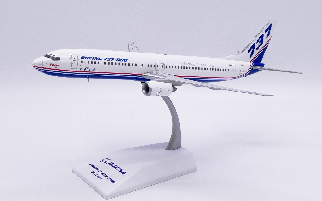 1:200 JC Wings Boeing Company BOEING B737-900 Airplane Diecast Aircraft Model