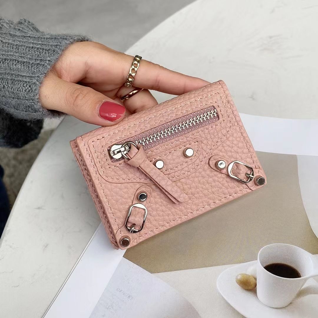 Short Wallets Genuine Leather Trifold Purse Cool Rivet Decorations 9.5*6.5*2.5CM