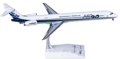 1:200 JC Wings McDonnell Douglas MD-90 Passenger Airplane Diecast Plane Model