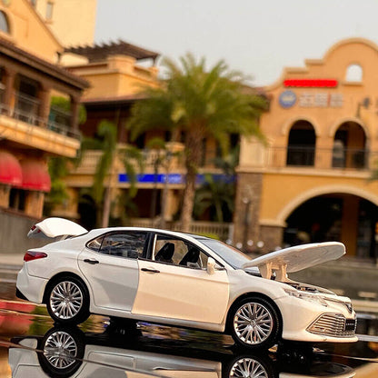 1:32 Toyota Camry Diecast Model Cars Alloy Metal Vehicle Toy Sounds & Light gift