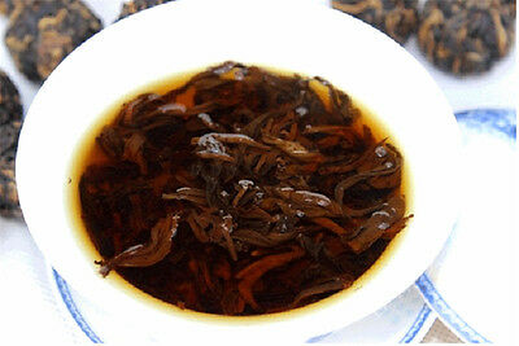 Chinese Kongfu Tea Handmade Dianhong Black Tea Small Gold Ball Diuretic Lower BP