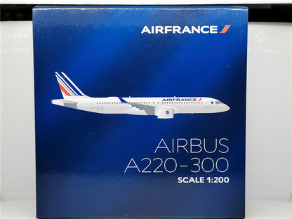 1:200 Geminijets AIRFRANCE AIRBUS A220-300 Airplane Diecast Aircraft Model