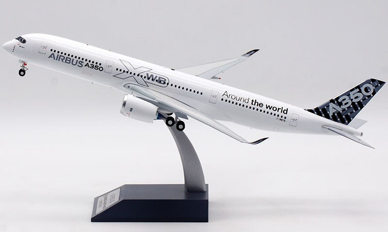 1:200 33CM InFlight AIRBUS A350-900 Passenger Airplane Diecast Aircraft Model