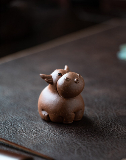 Purple Clay Tea Pets Cute Cow For Tea Tray Tea Play Yixing Purple Sand Ornaments