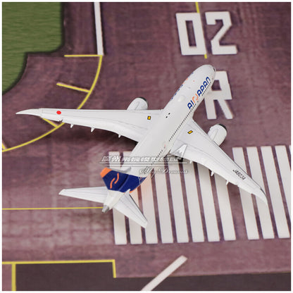 1:400 JC Wings AIR JAPAN BOEING 787-8 Airplane Flap Down Diecast Aircraft Model