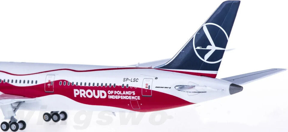 1:400 JC Wings LOT POLISH AIRLINES BOEING 787-9 Passenger Airplane Diecast Model
