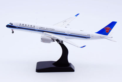 1:400 JC Wings CHINA SOUTHERN AIRBUS A350-900XWB Airplane Diecast Plane Model