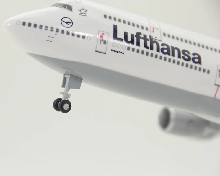 1:200 38CM RISESOON Lufthansa BOEING 747-8i Passenger Airplane ABS Plastic Model