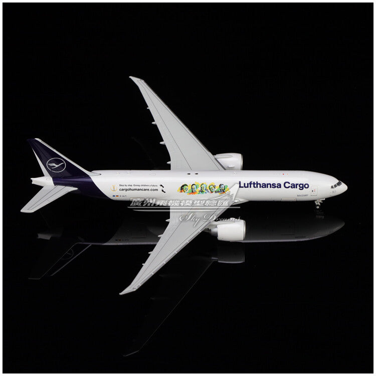 1:400 JC Wings Lufthansa Cargo Plane B777F Diecast Aircraft Model
