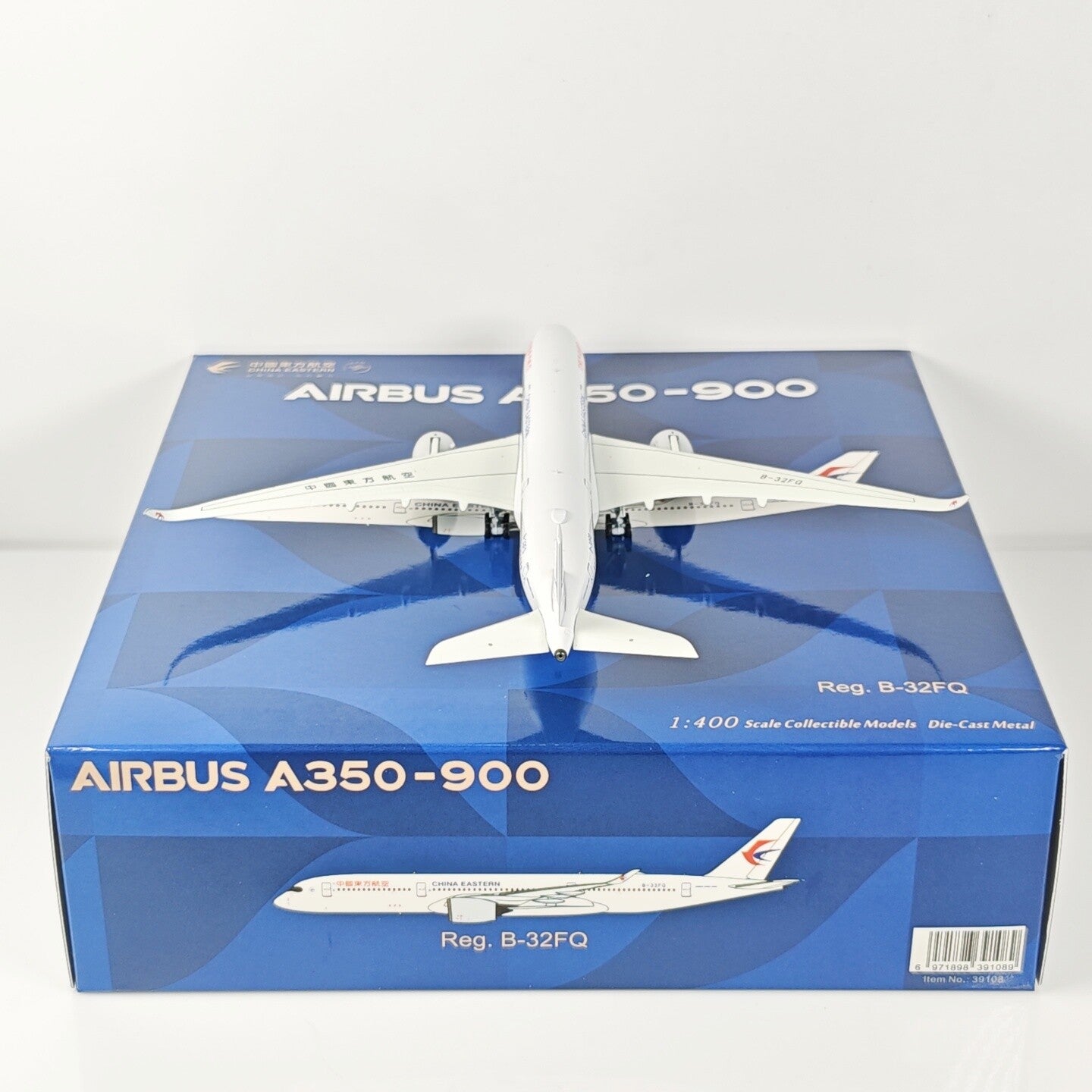 1:400 NG Model CHINA EASTERN AIRBUS A350-900 Passenger Airplane Diecast Model