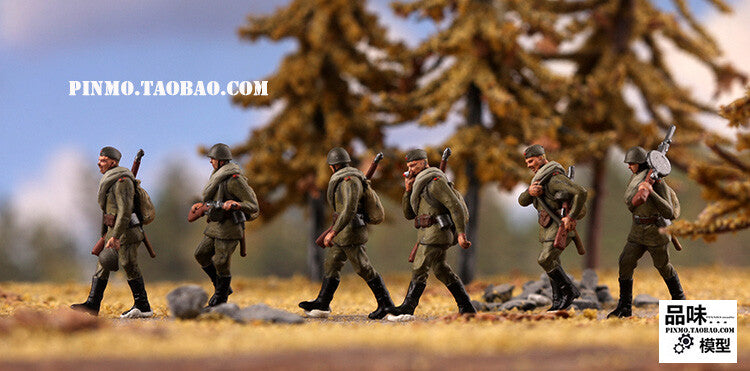 1/72 World War II Soviet Soldiers 6 Soldier Model