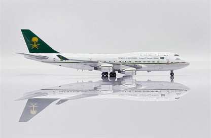 JC Wings Kingdom of Saudi Arabia for Boeing B747-400 HZ-HM1 1/400 Aircraft Model