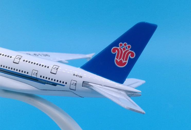 16cm CHINA SOUTHERN AIRBUS A380 Passenger Airplane Diecast Aircraft Plane Model