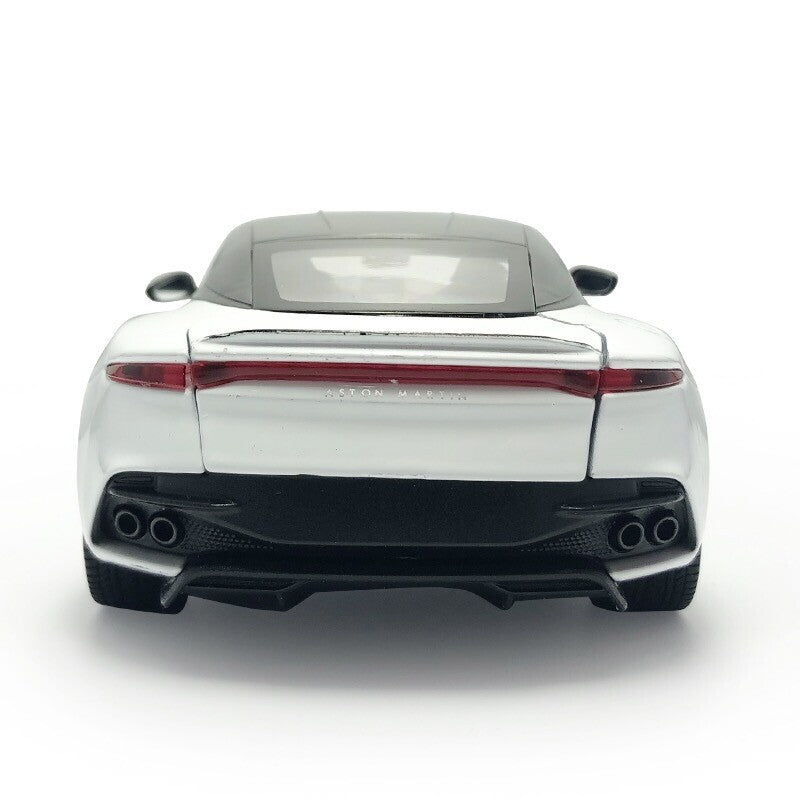 1/24 Aston Martin DBS Superleggera Diecast Metal Model Car Turning Wheels White