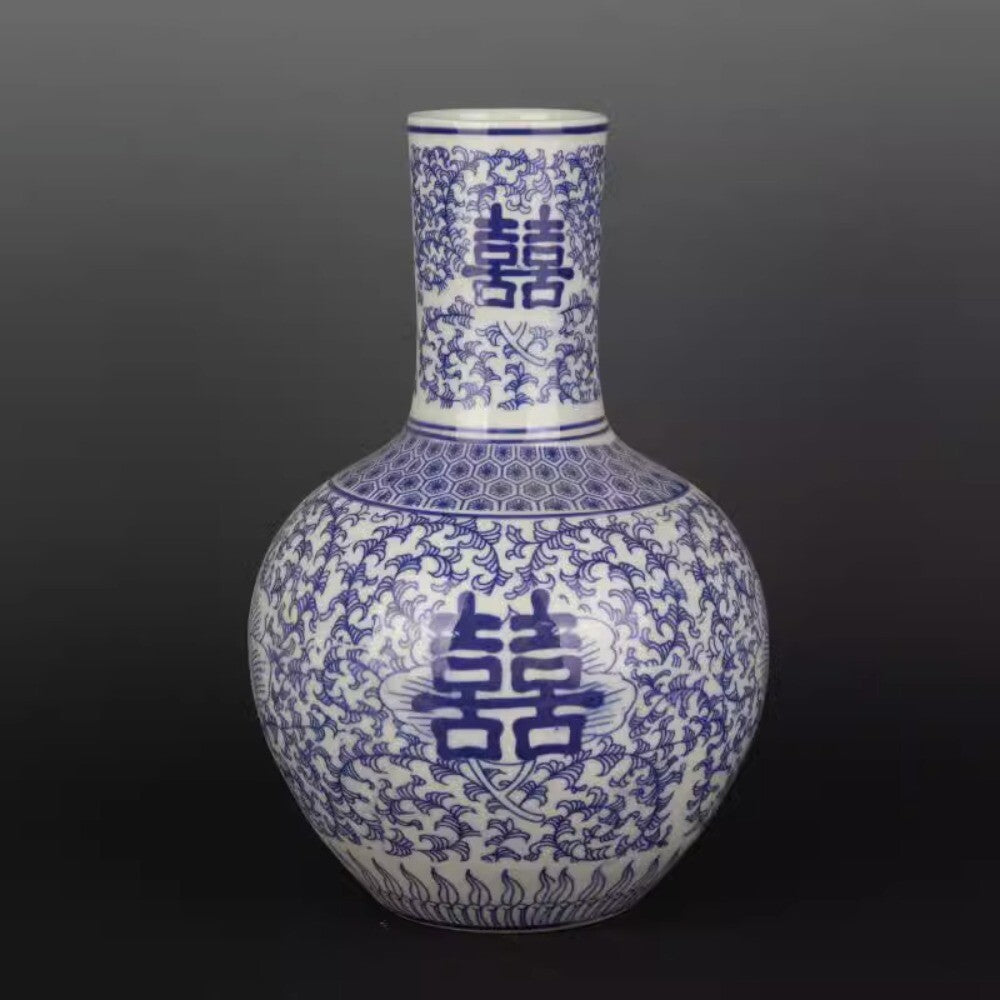 Old Blue & white porcelain Painted Double Happiness vase Qing Qianlong Mark