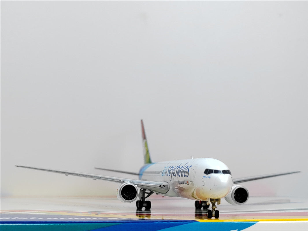 1:400 Phoenix air seychelles BOEING B767-300ER Airplane Diecast Aircraft Model