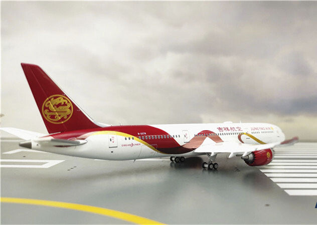 JC Wings JUNEYAO AIR for Boeing 787-9 B-207N Flaps down 1/400 plane Pre-builded
