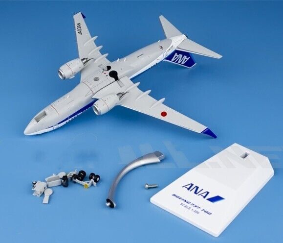1:200 JC Wings ANA BOEING 737-700 Passenger Airplane Diecast Aircraft Model