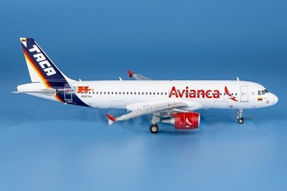 1:200 JC Wings Avianca AIRBUS A320 Passenger Aircraft Diecast Airplane Model