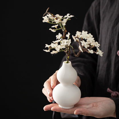 Chinese Vase Gourd White Ceramic Tea Pet 10.2cm Desktop Decoration Tea Ceremony