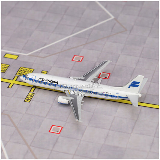 1:400 JC Wings ICELANDAIR Boeing 737-400 Passenger Plane Diecast Aircraft Model