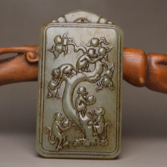 Chinese Old Natural Hetian Jade Carving Monkey Statue Exquisite Pendant Jewelry