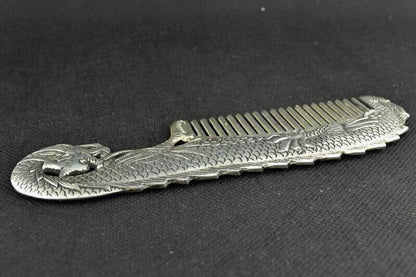 Exquisite Chinese old Tibetan silver carving dragon head comb