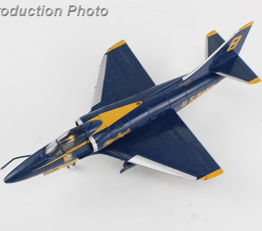 1:72 HM A-4E "Blue Angels" No. 8 airplane, US Navy 2008 Fighter Diecast Model