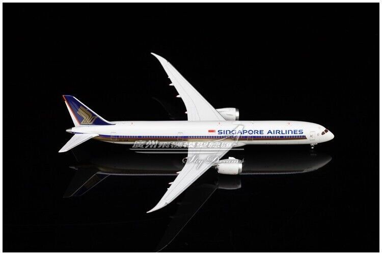 1:400 JC Wings SINGAPORE AIRLINES BOEING 787-10 Passenger Airplane Diecast Model