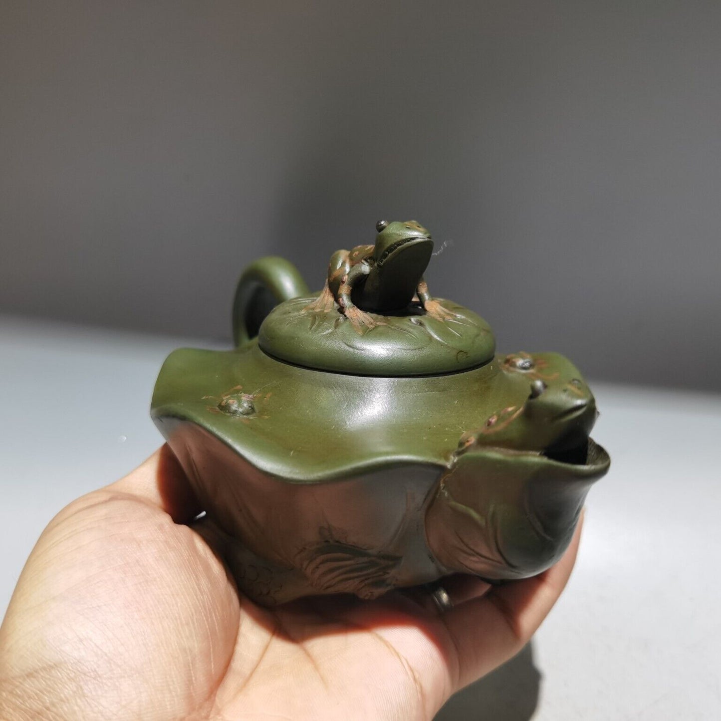 vintage chinese yixing purple clay teapot zisha ceremony carving Collectible art