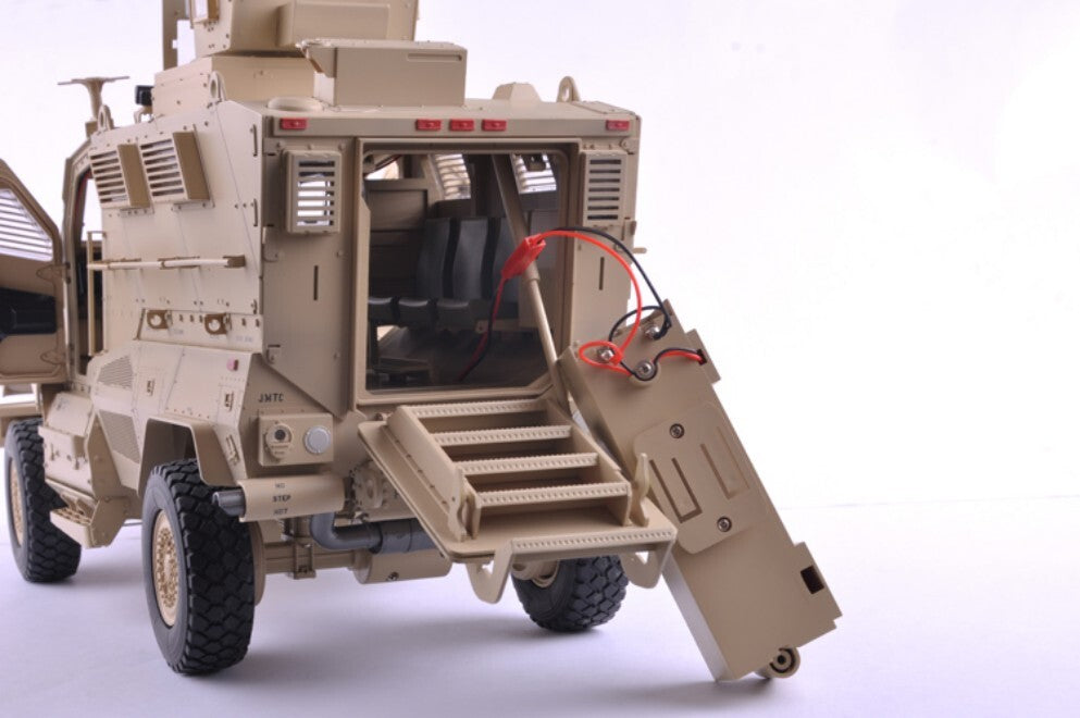 Trumpeter 1/16 US MaxxPro MRAP 00815 Digital Remote Control Version Model