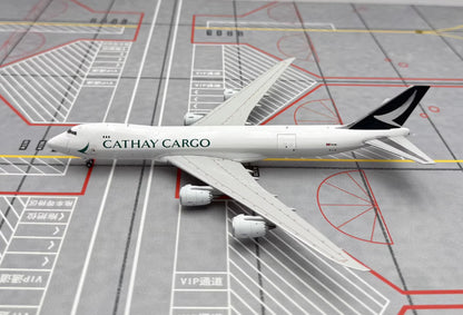 1:400 YY Wings CATHAY PACIFIC CARGO BOEING B747-8F Plane Aircraft Diecast Model