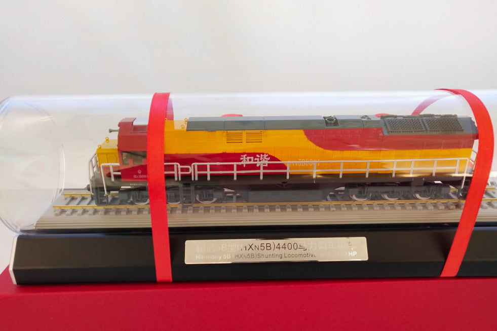 1:87 34CM Harmony 5B(HXN5B) Shunting Locomotive with 4400 HP Train Diecast Model