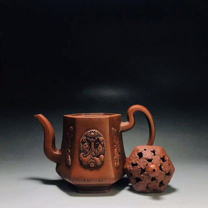 Chinese Yixing Zisha Clay Handmade Exquisite Teapot （年年有余 底款：陈鸣远）