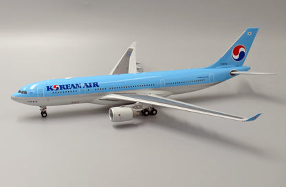 1:200 JC Wings Korean Air Airbus A330-200 Diecast Airplane Aircraft Model
