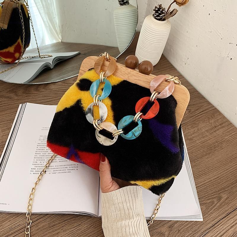 Clip Plush Handbag Acrylic Chain Shoulder Crossbody Bag Clutch 24*20*11 CM Hasp