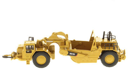 1:125 DM 657G Wheel Tractor Scraper Construction Equipment Machine Diecast Model