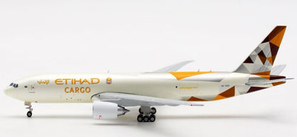 JC Wings Etihad Boeing B777-200F A6-DDD 1/400 diecast plane model aircraft
