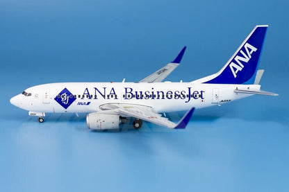 1:200 JC Wings ANA BOEING 737-700 Passenger Airplane Diecast Aircraft Model