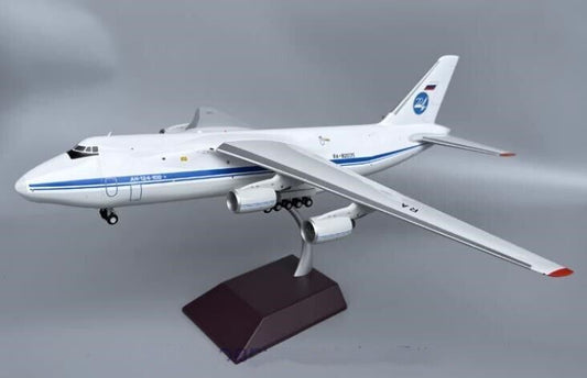 1:200 35CM GeminiJets Antonov AN-124 Transport Airplane Diecast  Aircraft Model