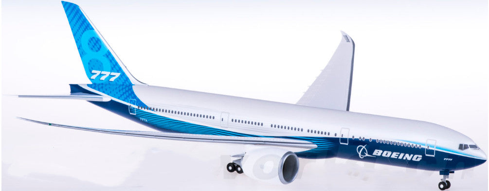 1:200 35CM Hogan BOEING 777-8X Passenger Airplane ABS Plastic Aircraft Model