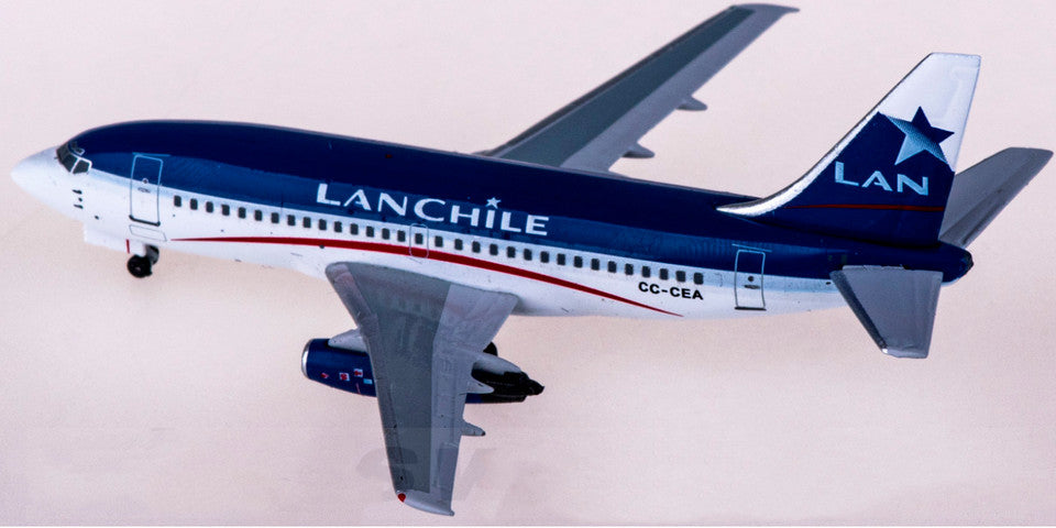 1:400 AeroClassics LANCHILE BOEING 737-200 Passenger Plane Diecast Model