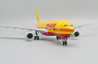 1:200 30CM JC Wings DHL A330-200F Airfreighter Airplane Diecast Aircraft Model