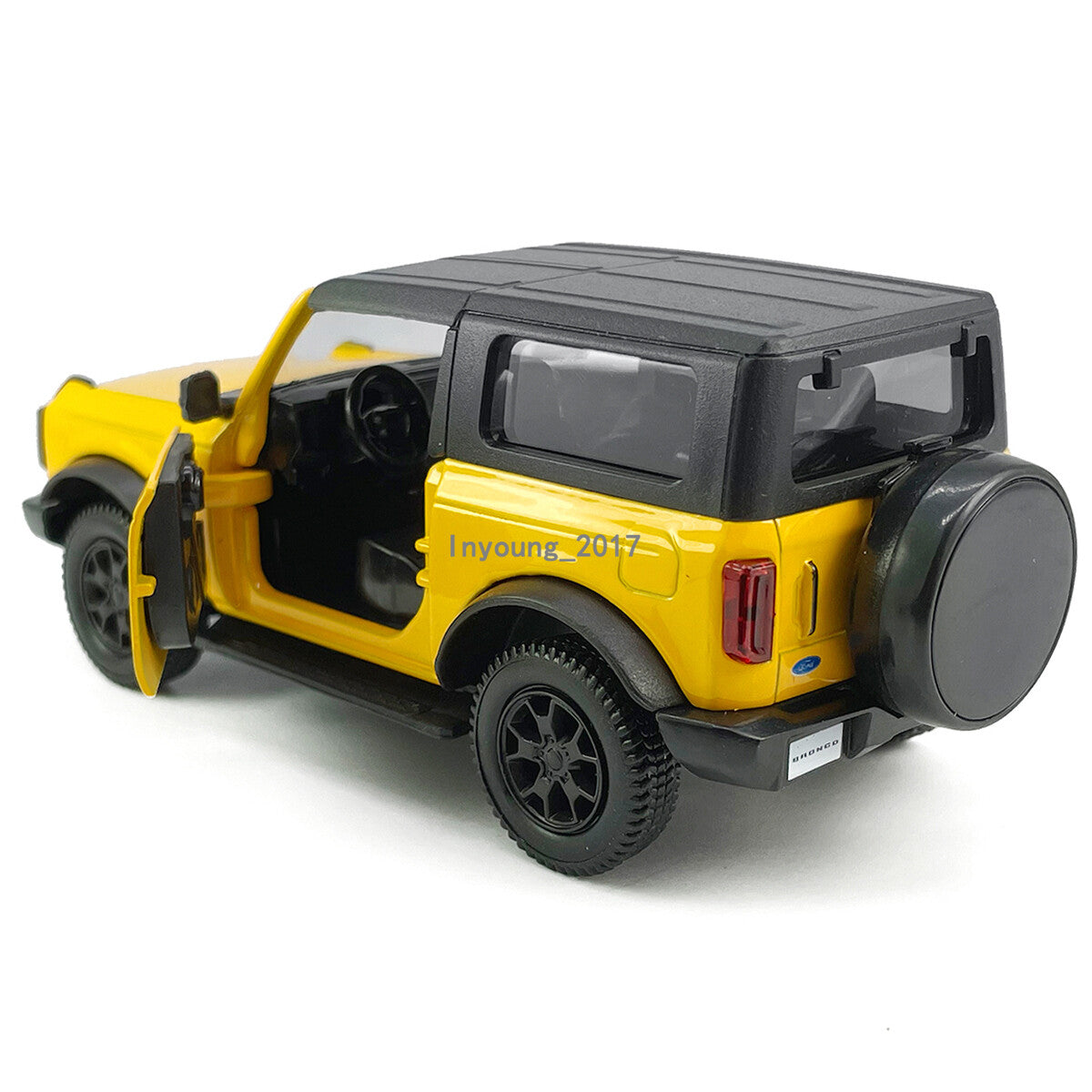 1/36 Ford Bronco Model Car Diecast Toy Cars Boys Toys for Kids Gifts Yellow
