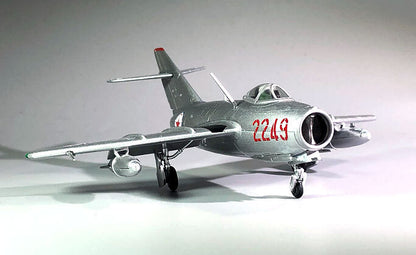 CHINA MIG-15 1/72 diecast plane model aircraft