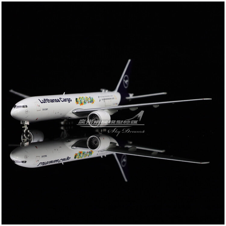 1:400 JC Wings Lufthansa Cargo Plane B777F Diecast Aircraft Model